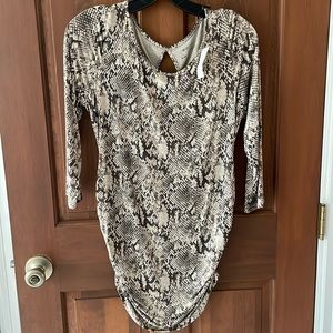 Motherhood Maternity Snakeskin Pattern Top small NWT